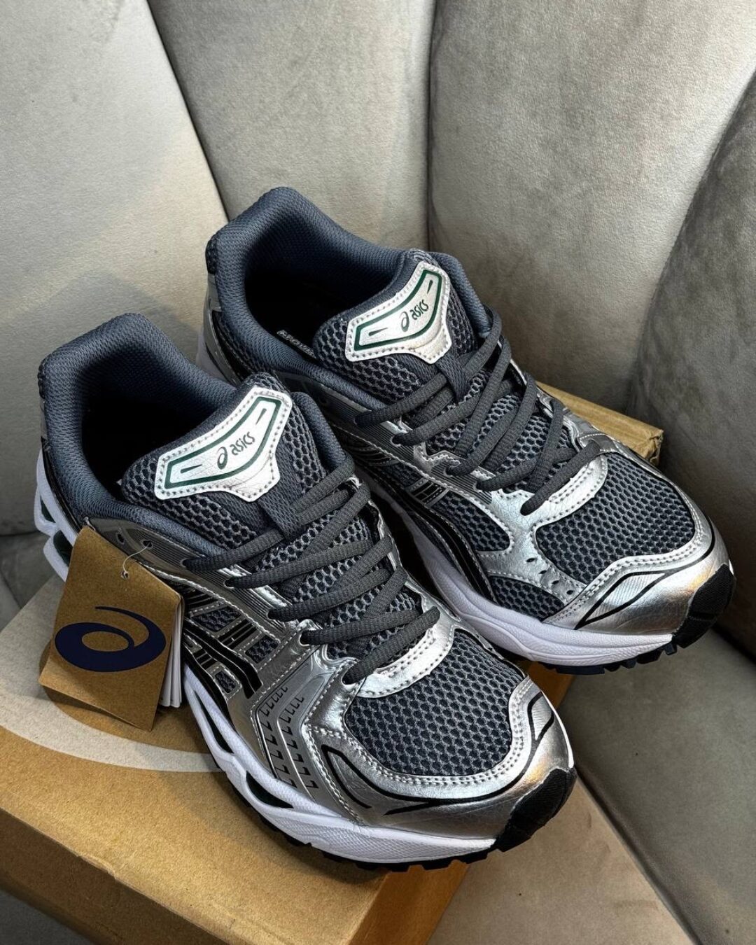 Кроссовки Asics — изображение 3