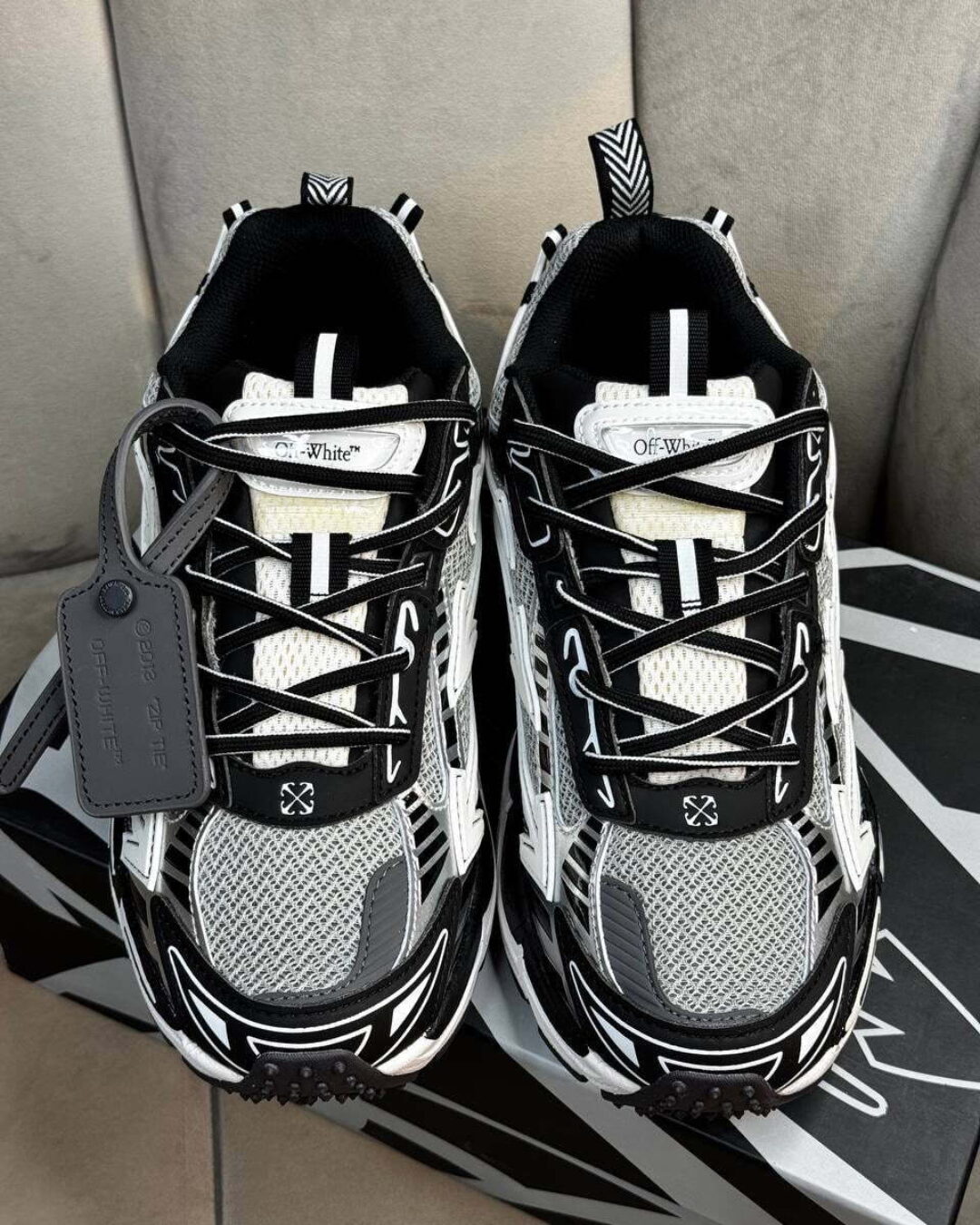 Кроссовки Off White — изображение 4