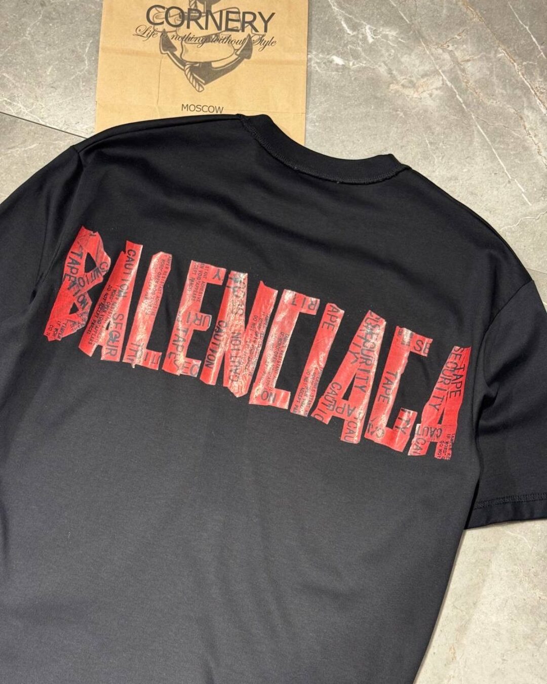 Футболка Balenciaga — изображение 9