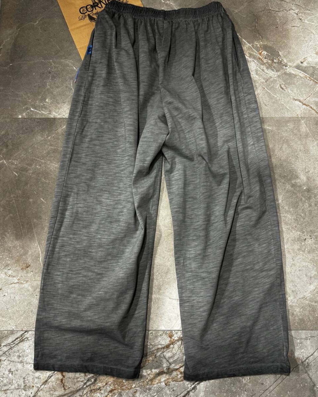 Штаны Maison Mihara — изображение 2