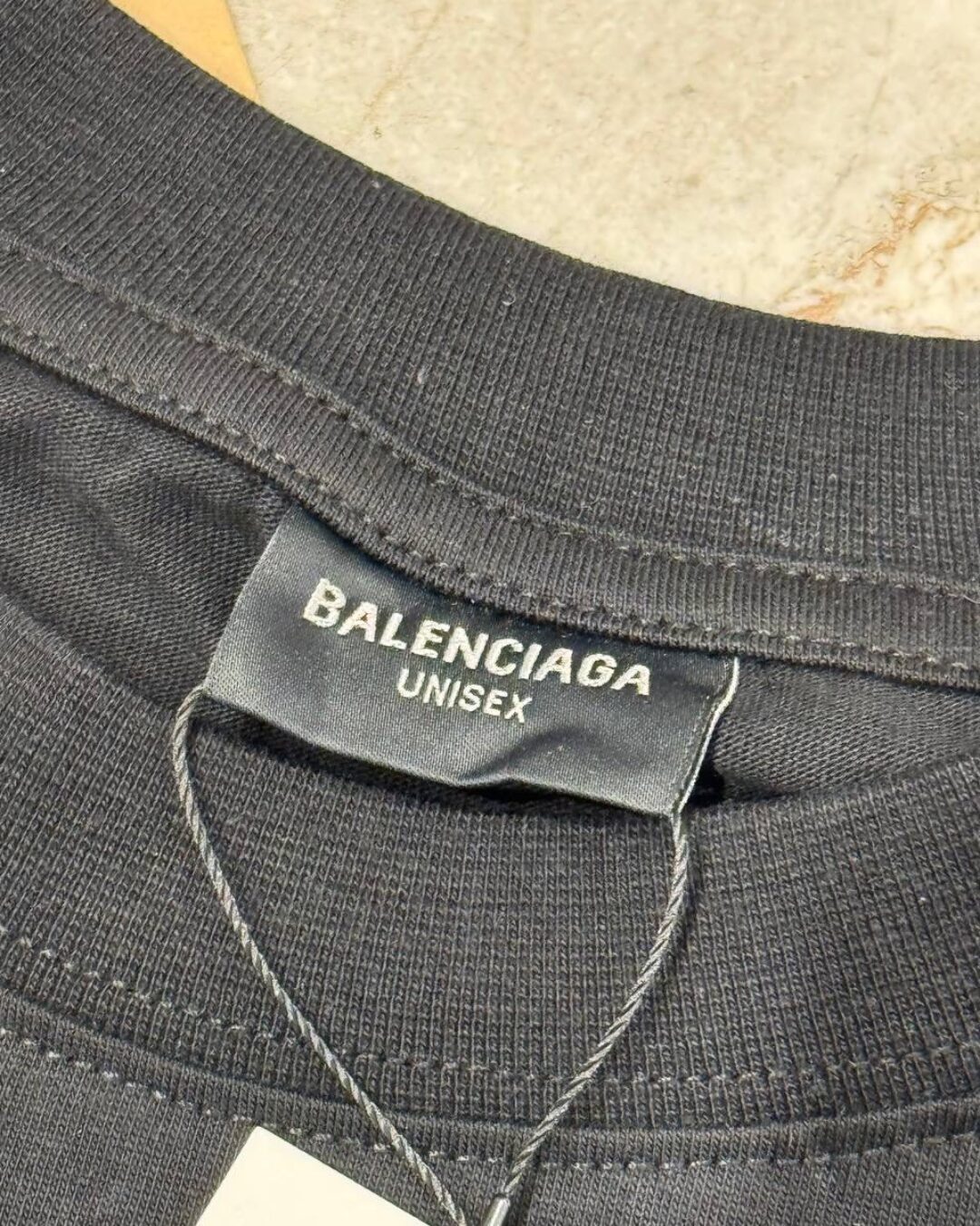 Футболка Balenciaga — изображение 6