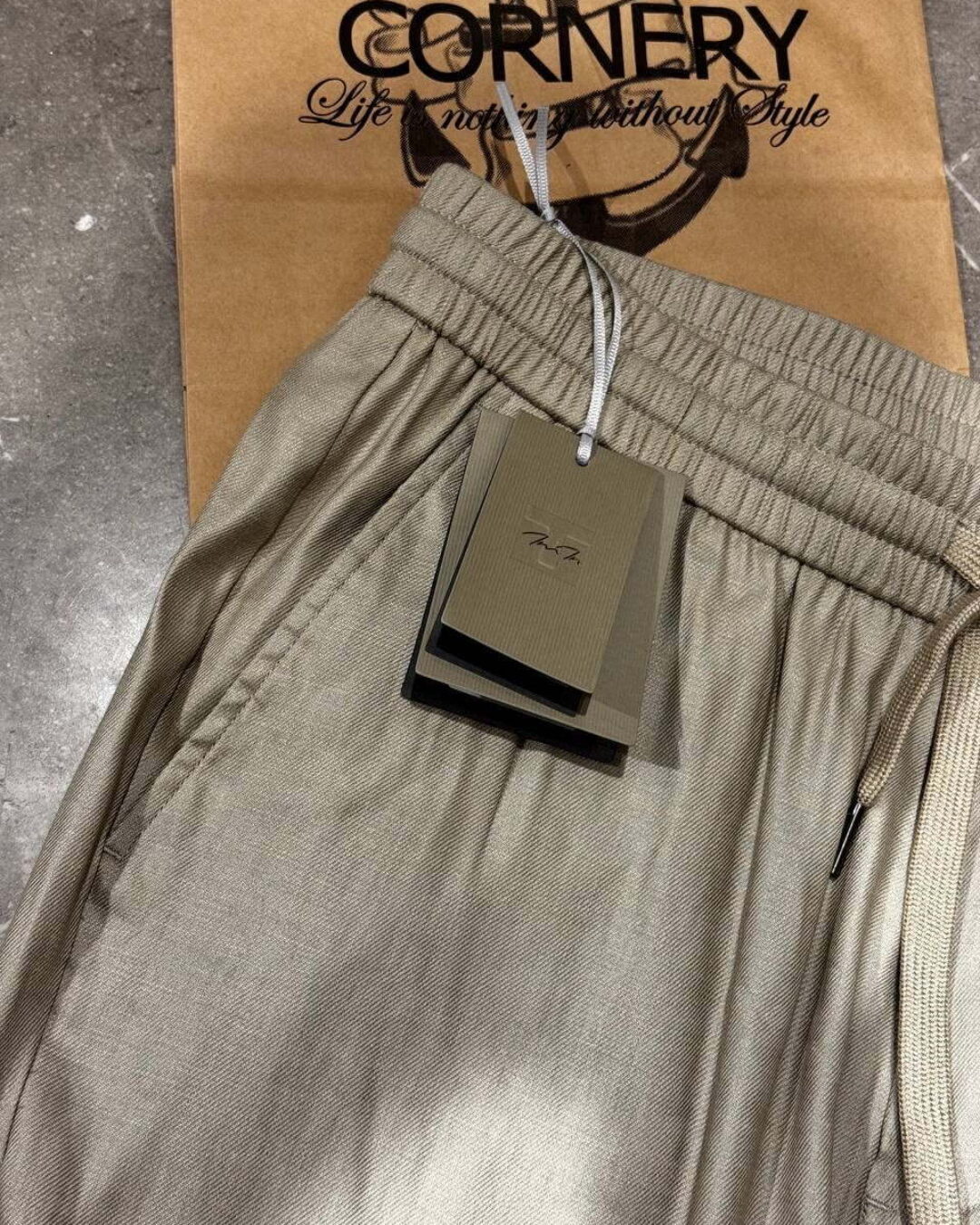 Льняные штаны Tom Ford — изображение 5