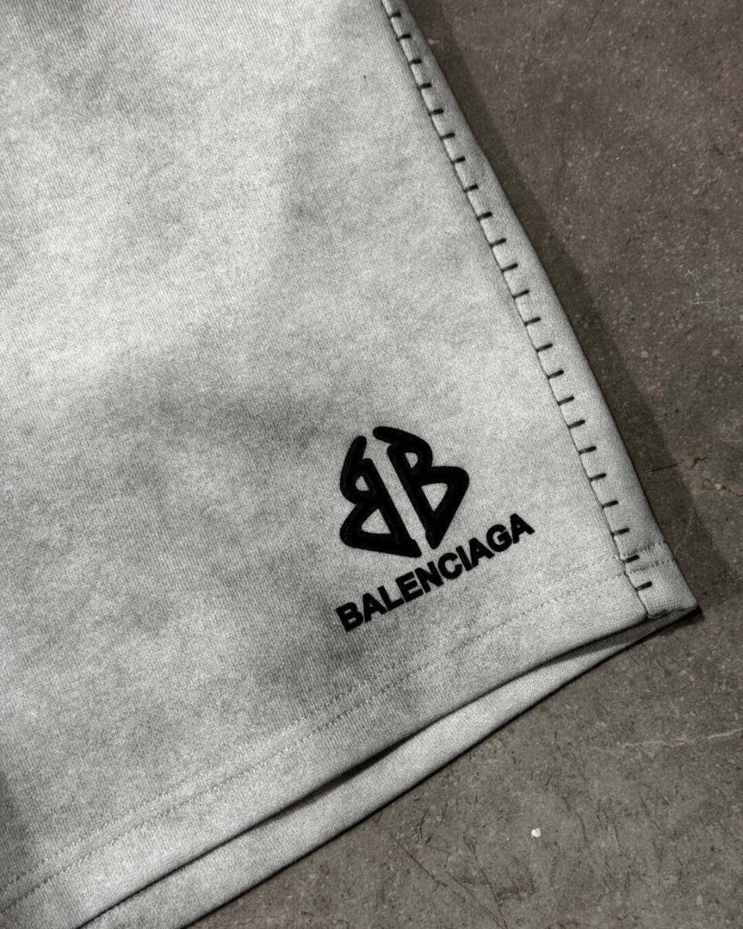 Шорты Balenciaga — изображение 5