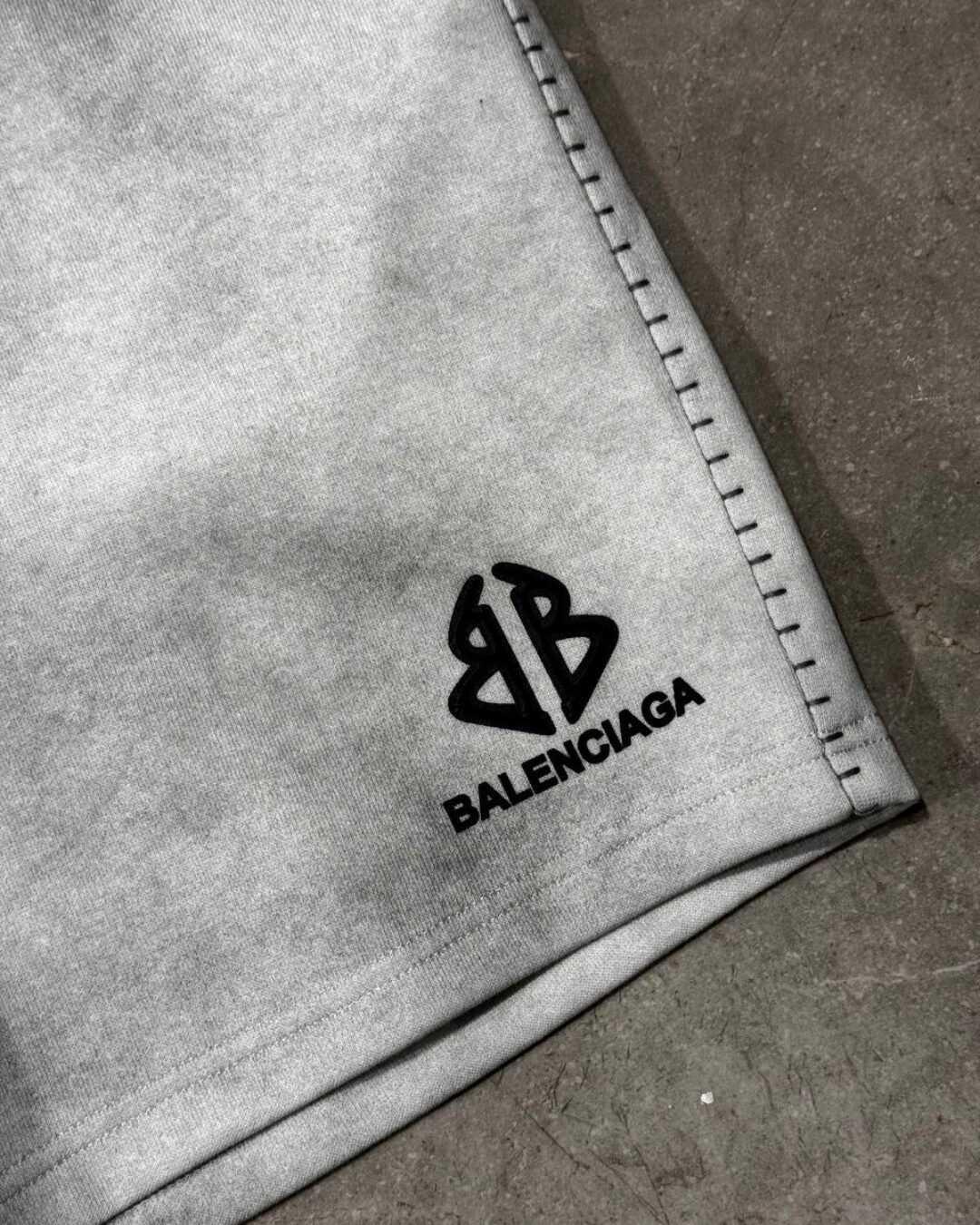 Шорты Balenciaga — изображение 5