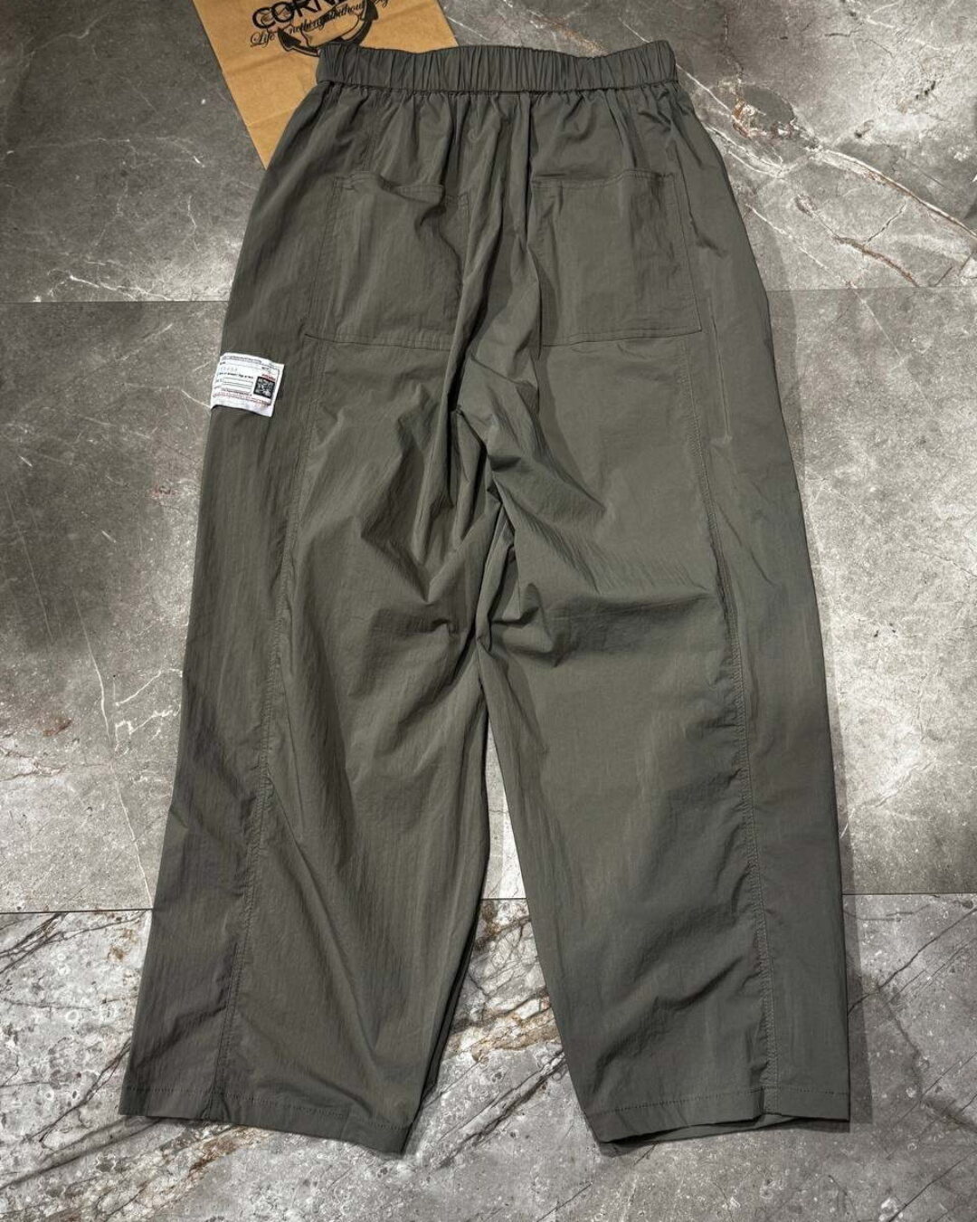 Штаны Maison Mihara — изображение 3