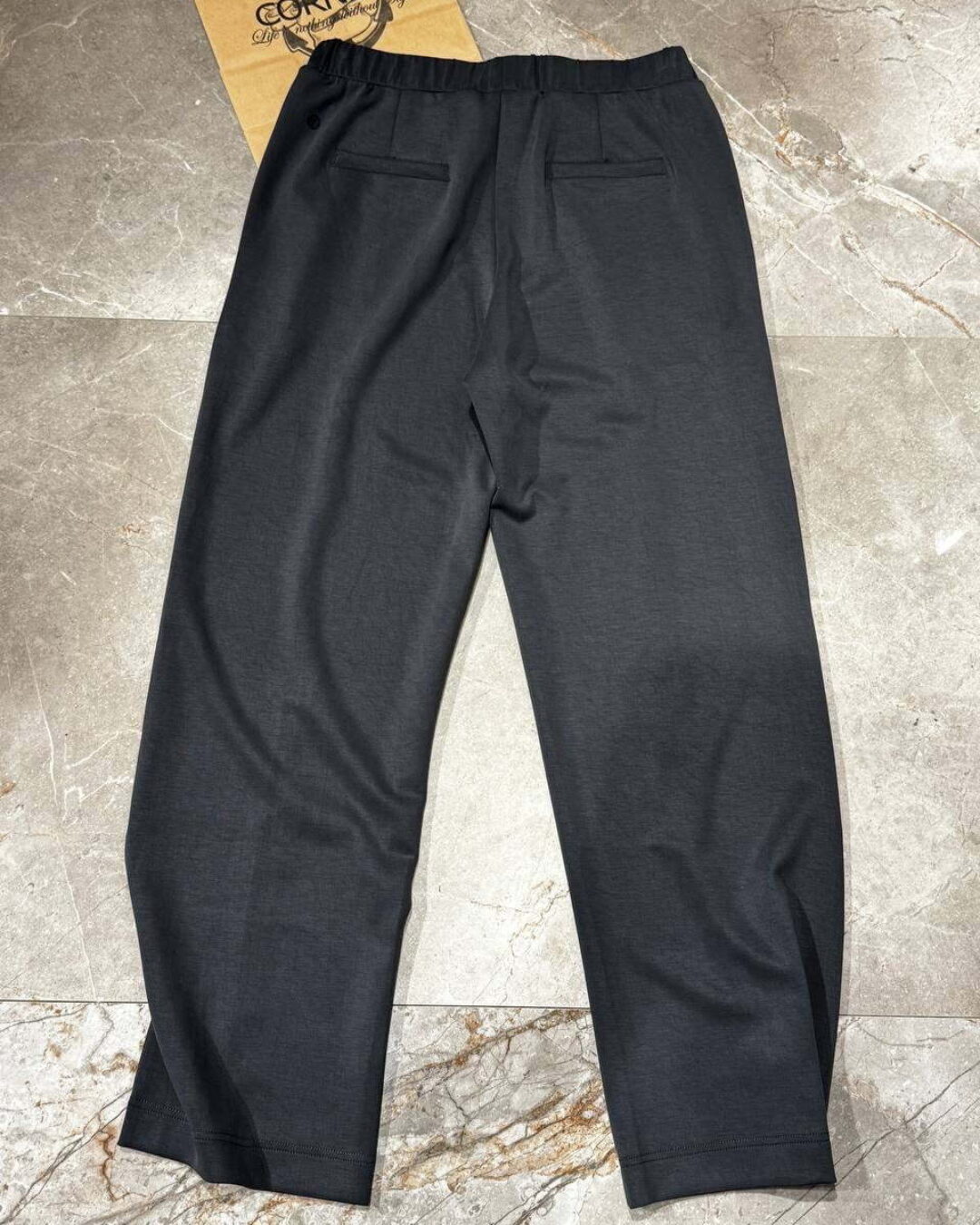 Штаны Lululemon — изображение 2