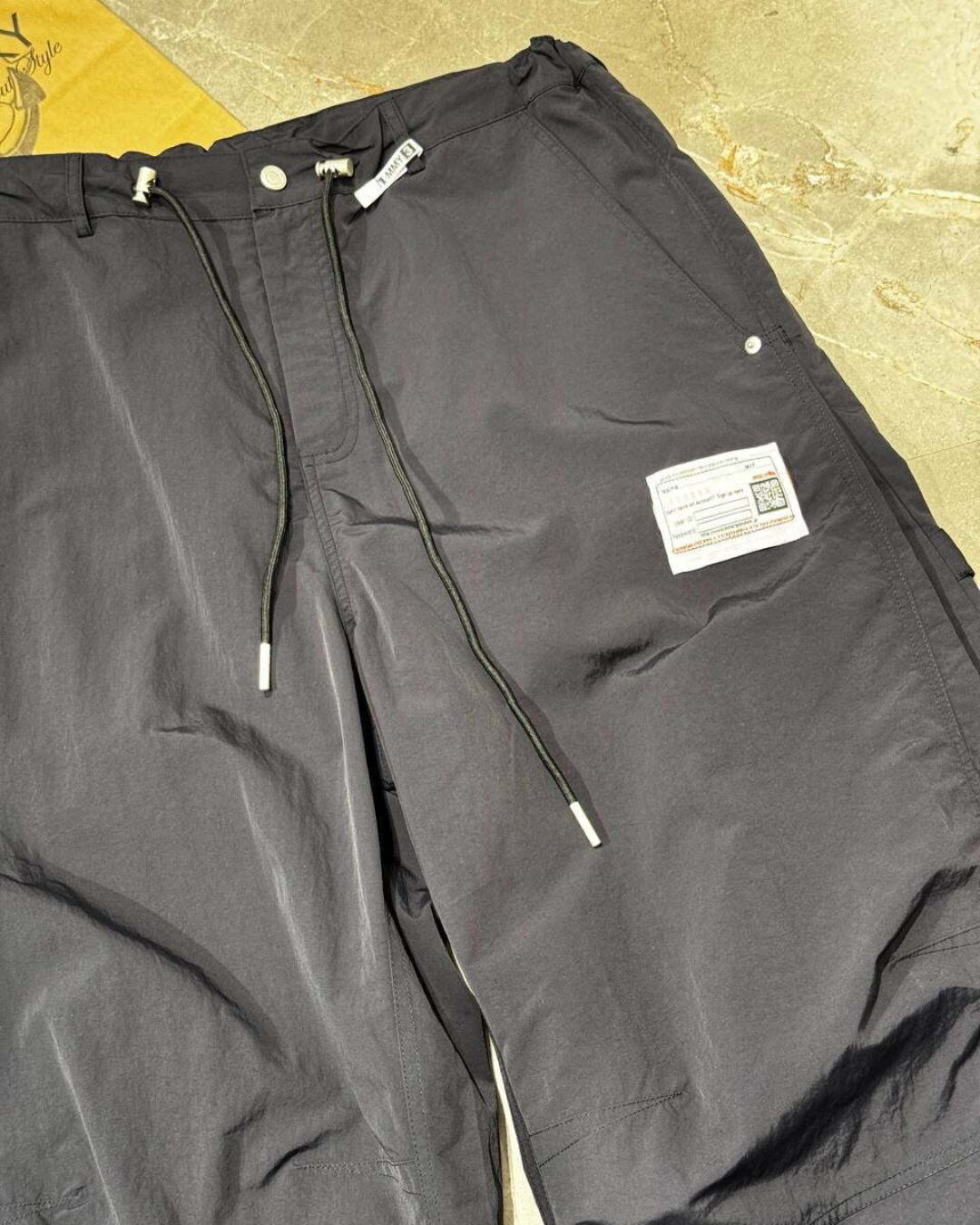 Штаны Maison Mihara — изображение 3