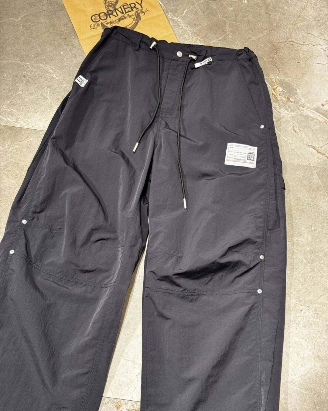 Штаны Maison Mihara — изображение 5