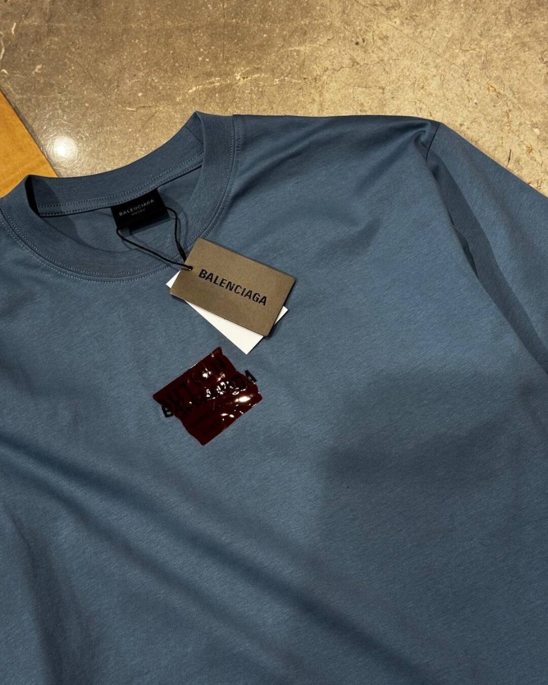 Футболка Balenciaga — изображение 3