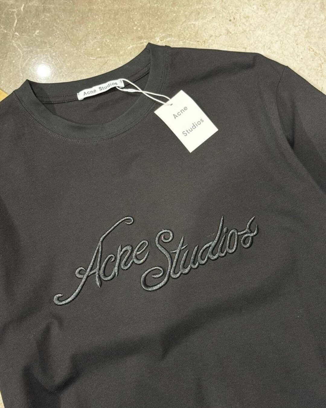 Футболка Acne Studios — изображение 9