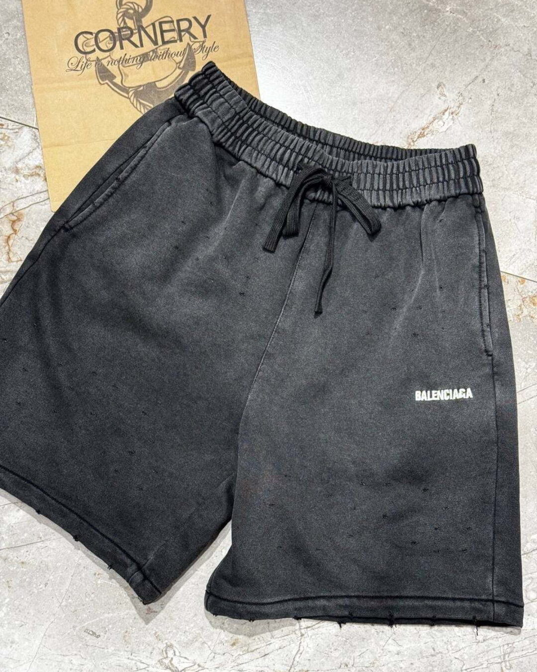 Шорты Balenciaga — изображение 3