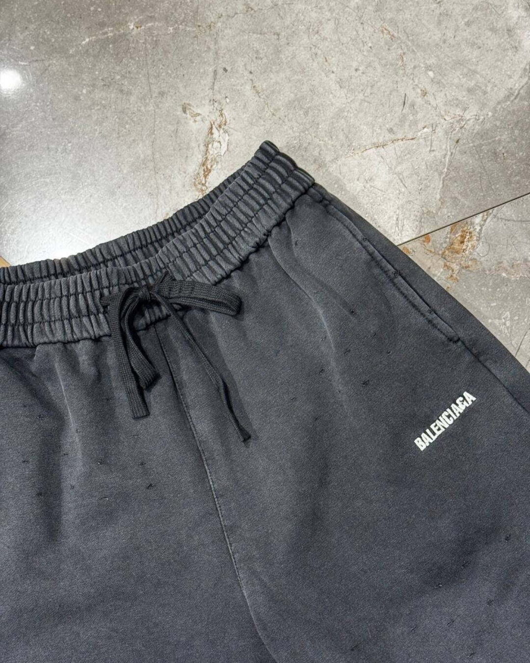 Шорты Balenciaga — изображение 4