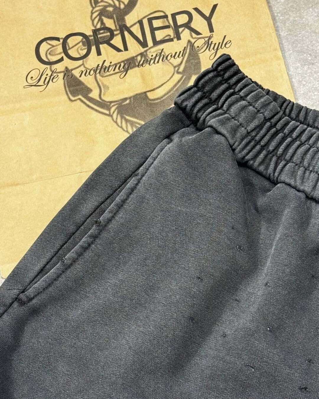 Шорты Balenciaga — изображение 5