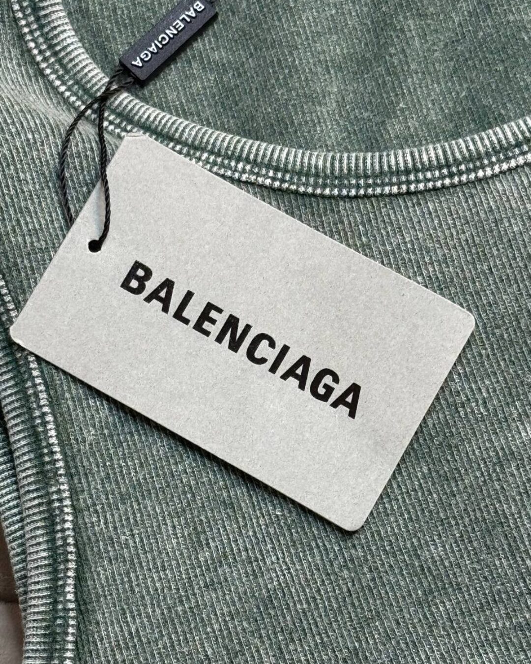 Майка Balenciaga — изображение 10