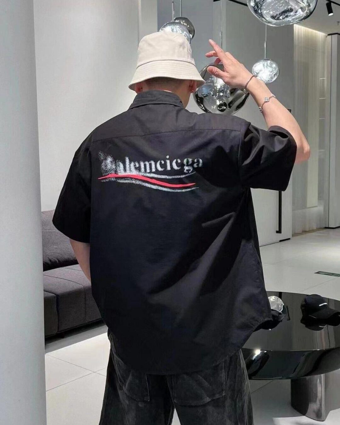 Рубашка Balenciaga — изображение 10