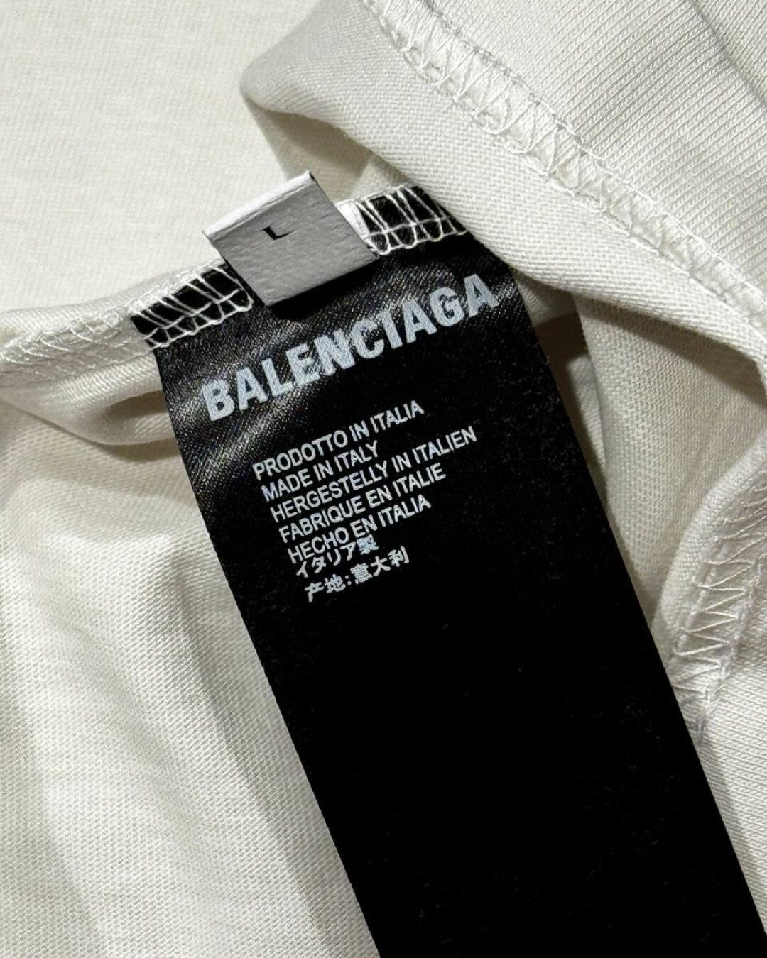 Футболка Balenciaga — изображение 7