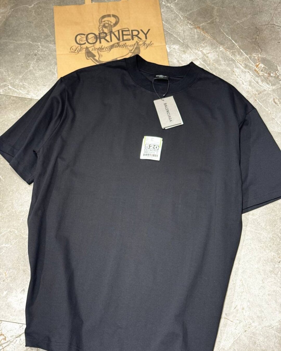 Футболка Balenciaga — изображение 6