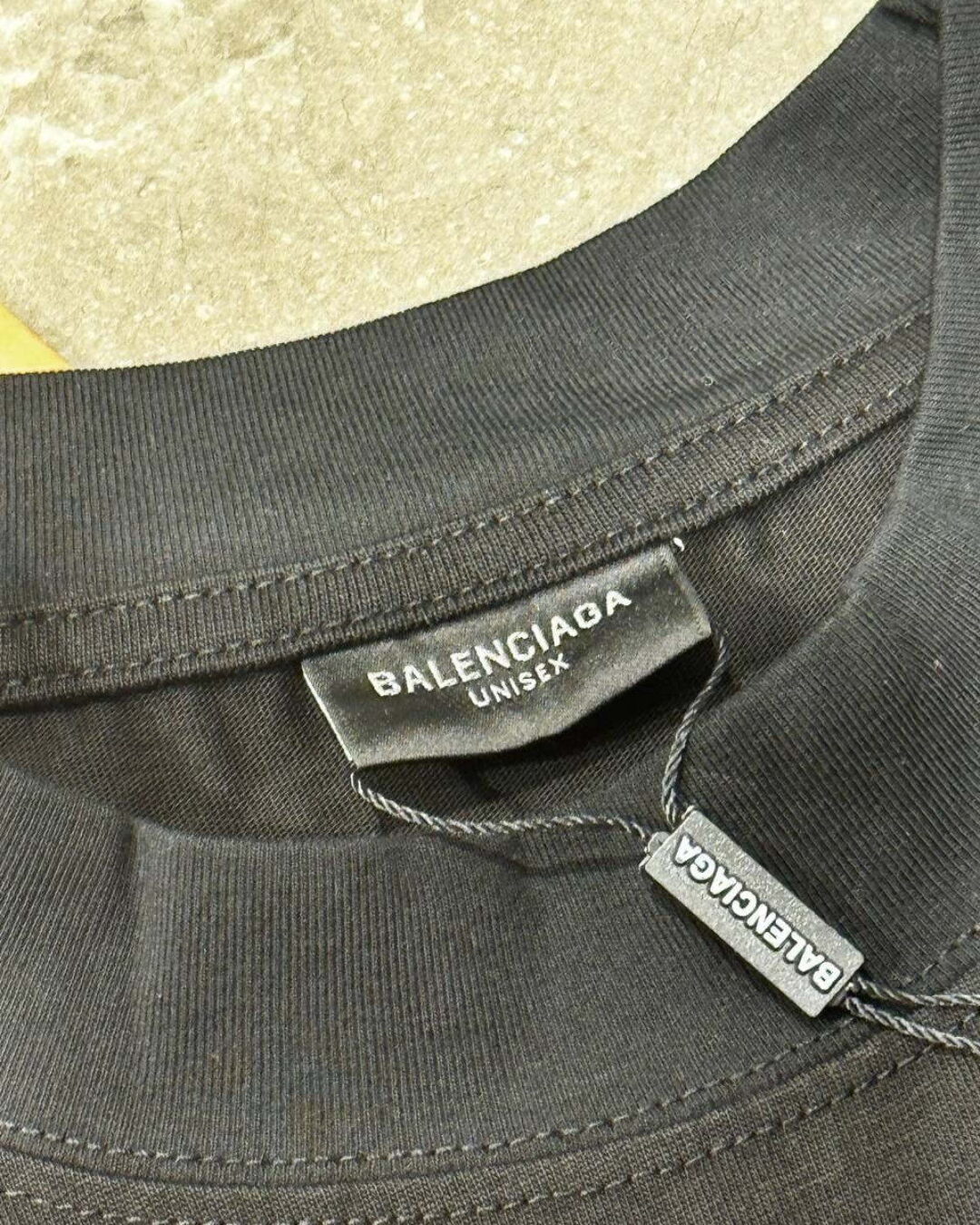 Футболка Balenciaga — изображение 8