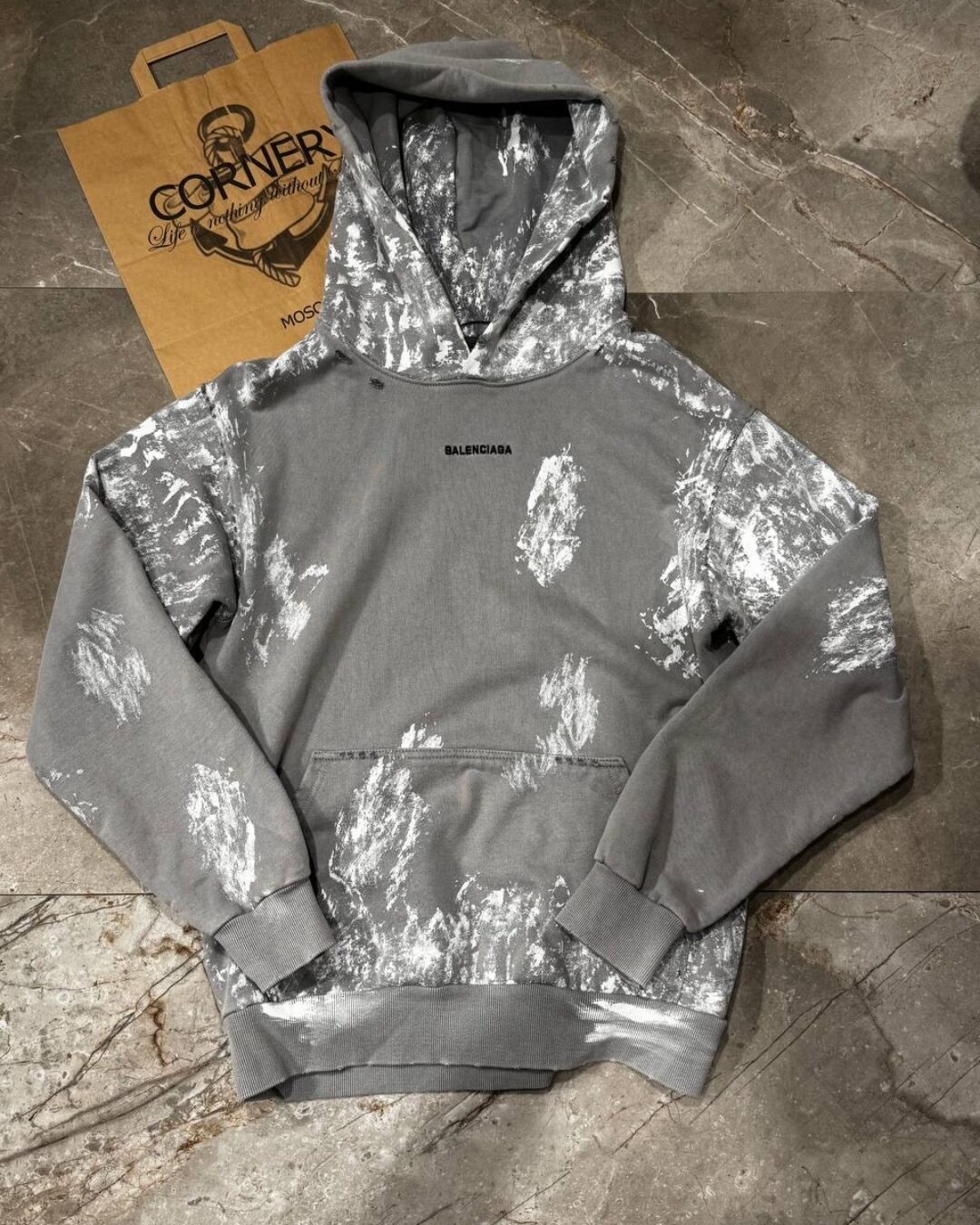 Худи Balenciaga — изображение 4