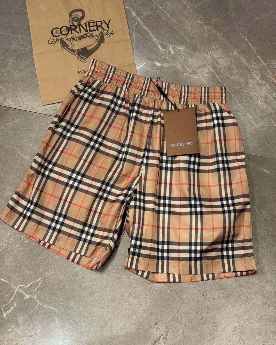 Шорты Burberry — изображение 3