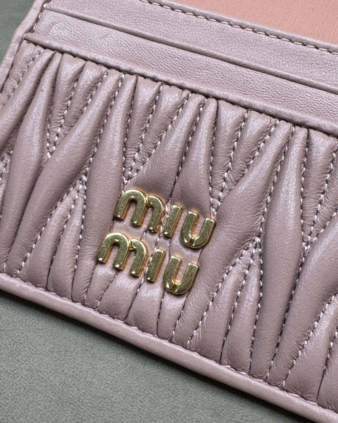 Картхолдер Miu Miu — изображение 3