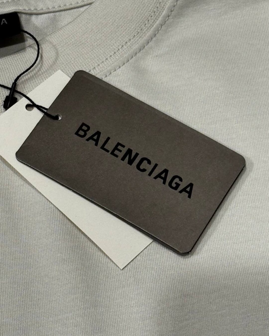 Футболка Balenciaga — изображение 6