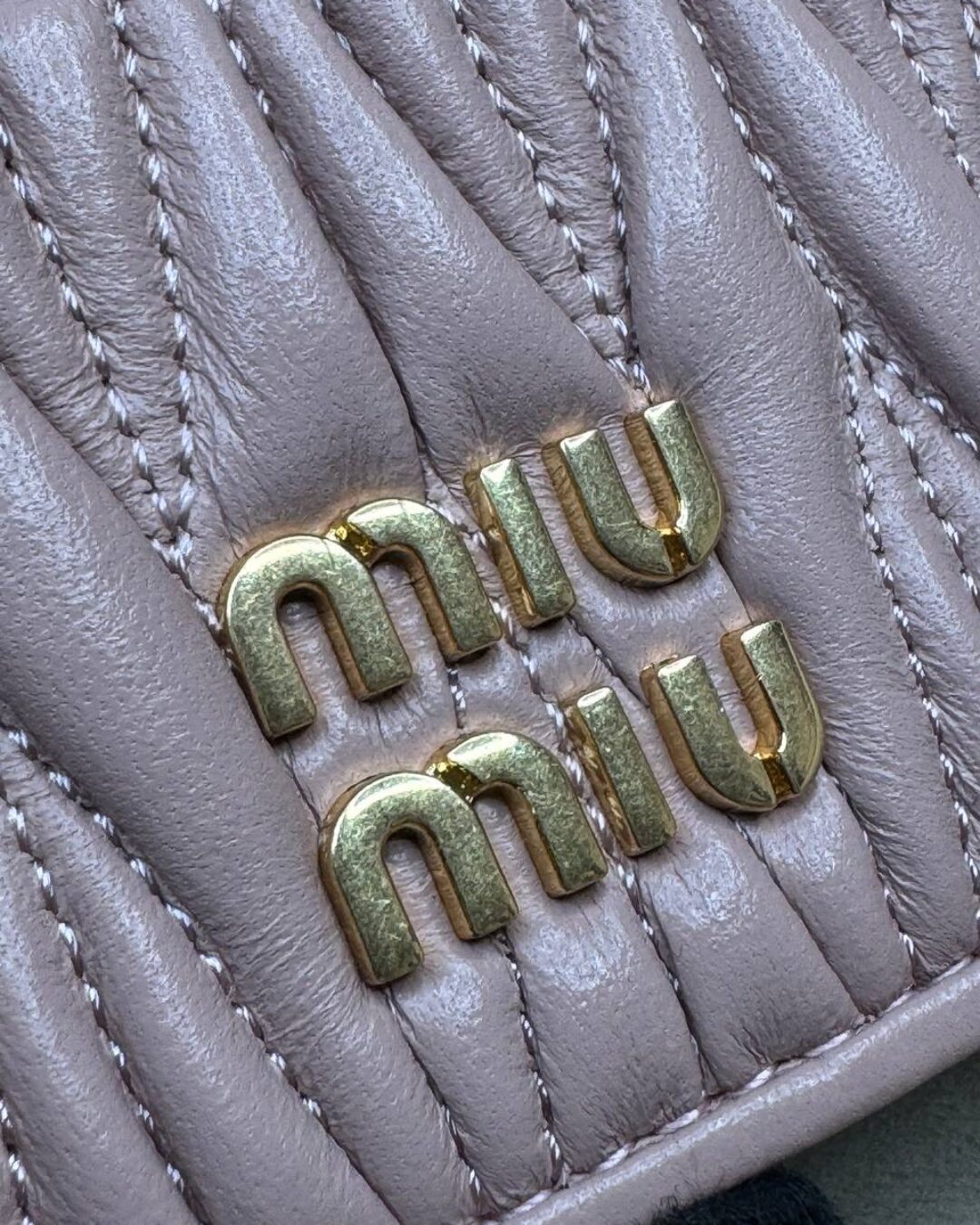 Картхолдер Miu Miu — изображение 6