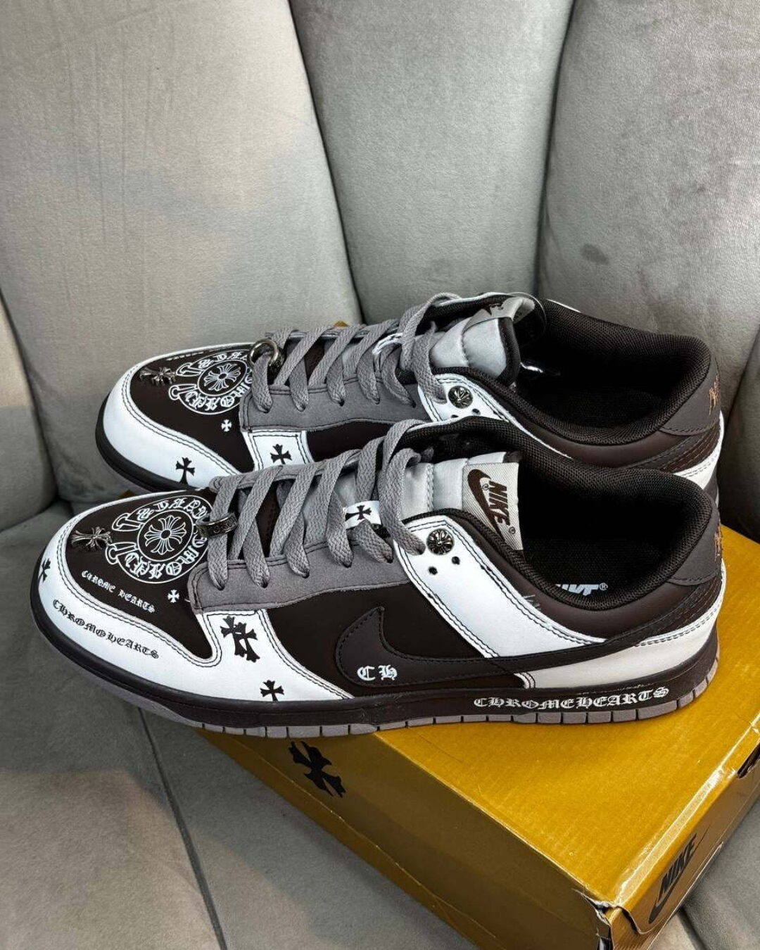 Кроссовки Nike x Chrome Hearts — изображение 5