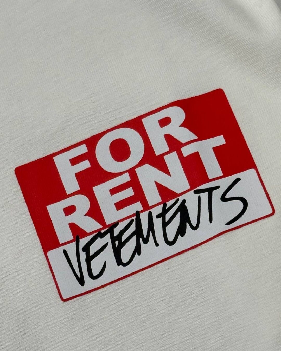 Футболка Vetements For Rent — изображение 7