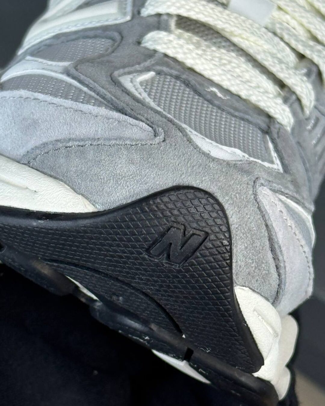 Кроссовки New Balance 9060 Slate Grey — изображение 6