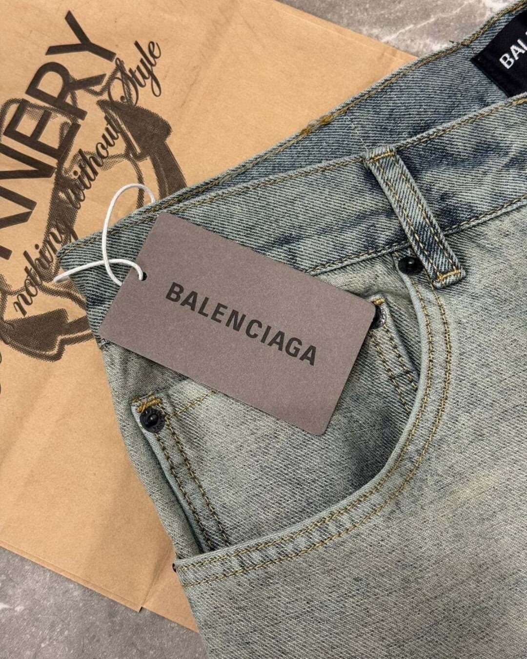 Джинсы Balenciaga — изображение 7