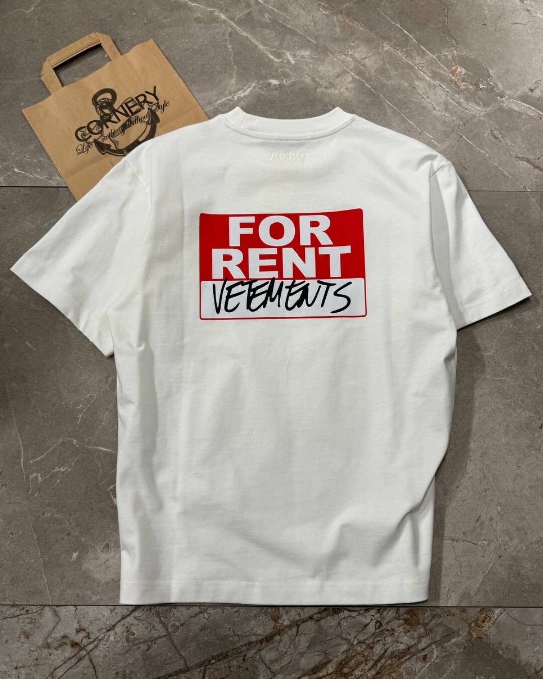 Футболка Vetements For Rent — изображение 4