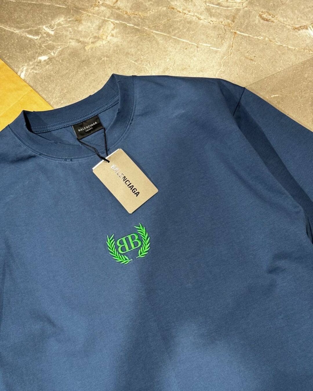 Футболка Balenciaga — изображение 5