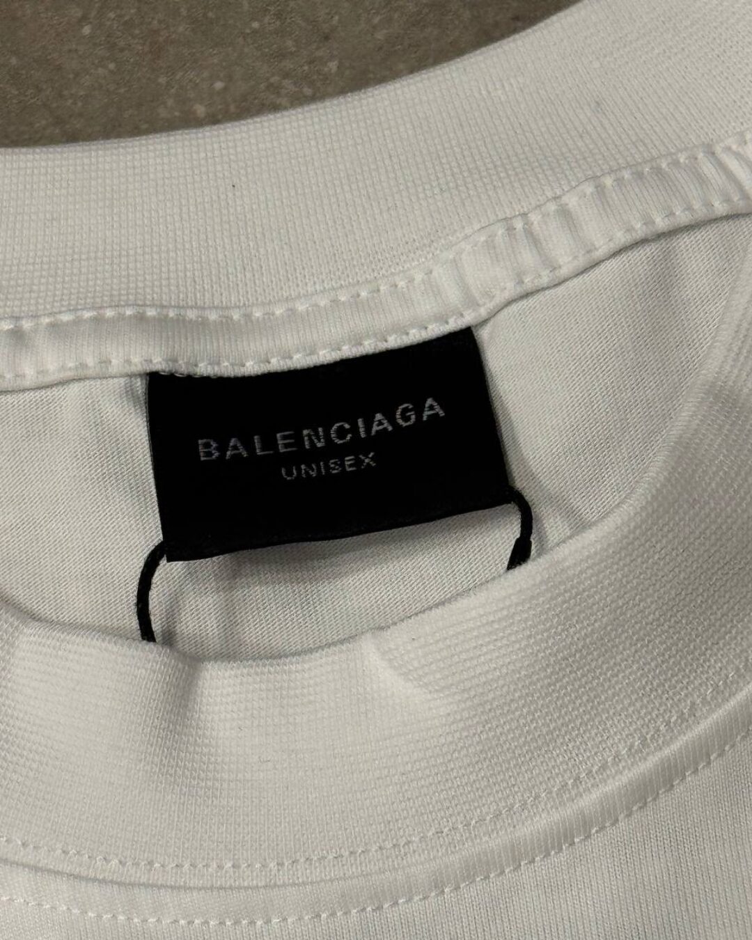 Футболка Balenciaga — изображение 6