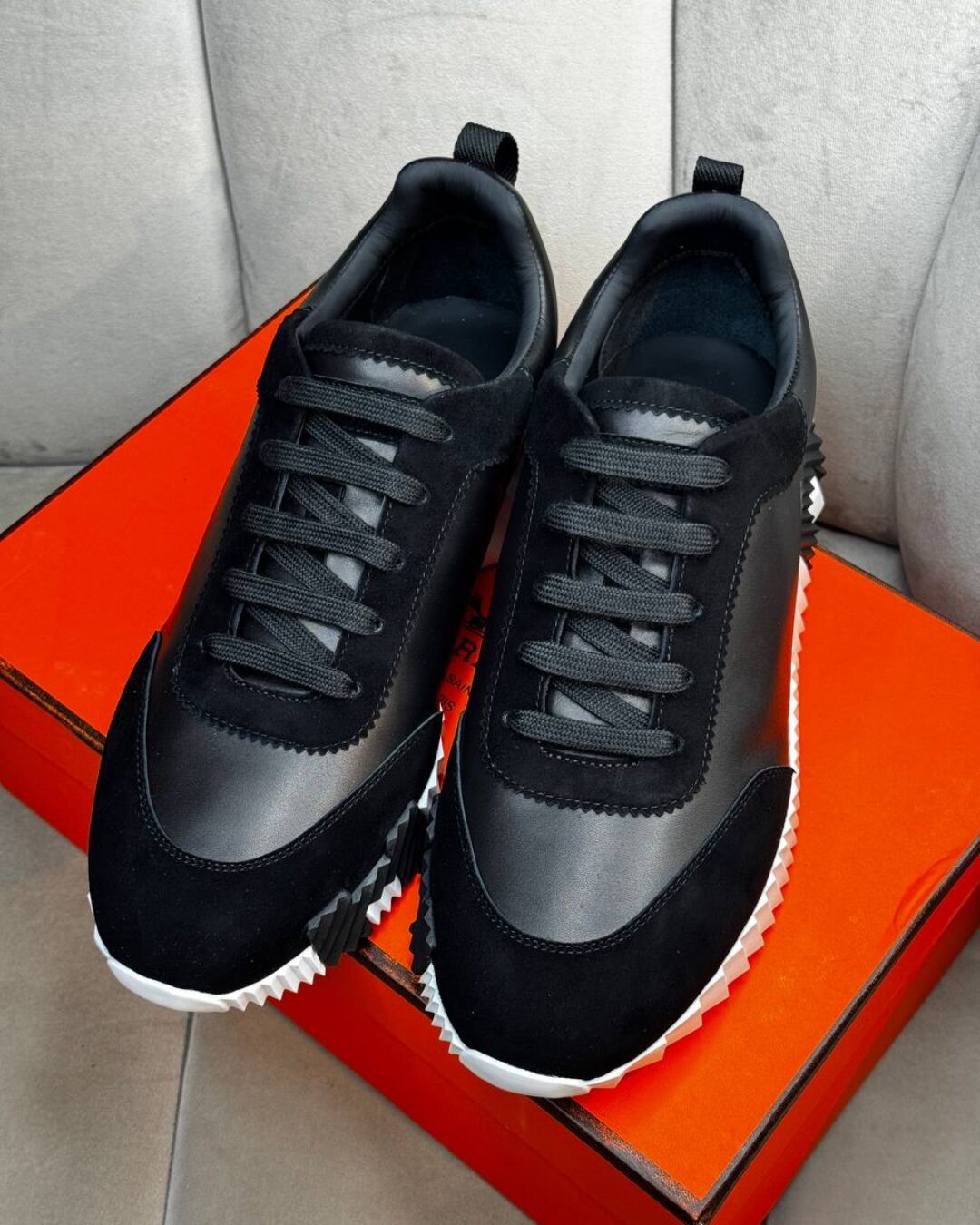Кроссовки Hermes — изображение 2