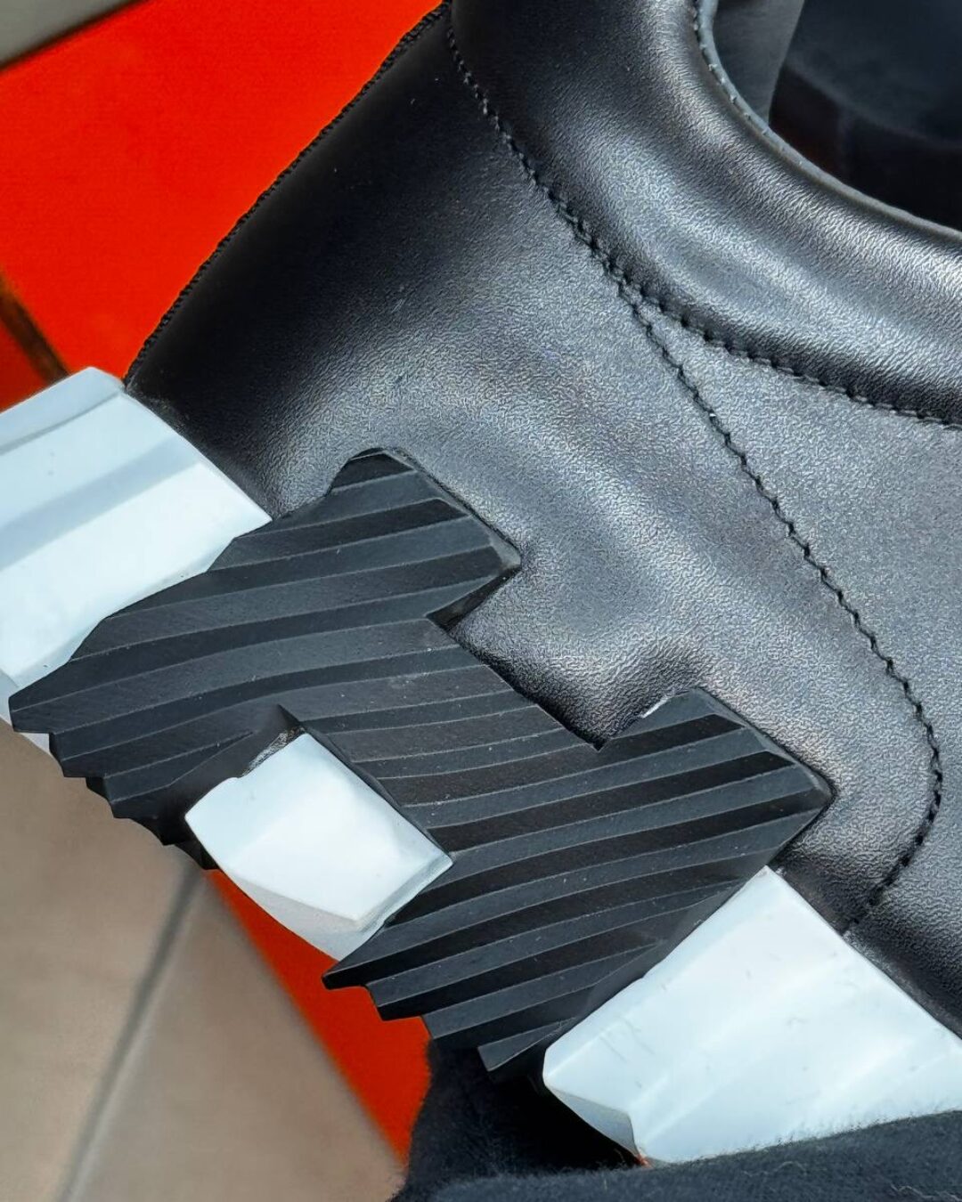 Кроссовки Hermes — изображение 7
