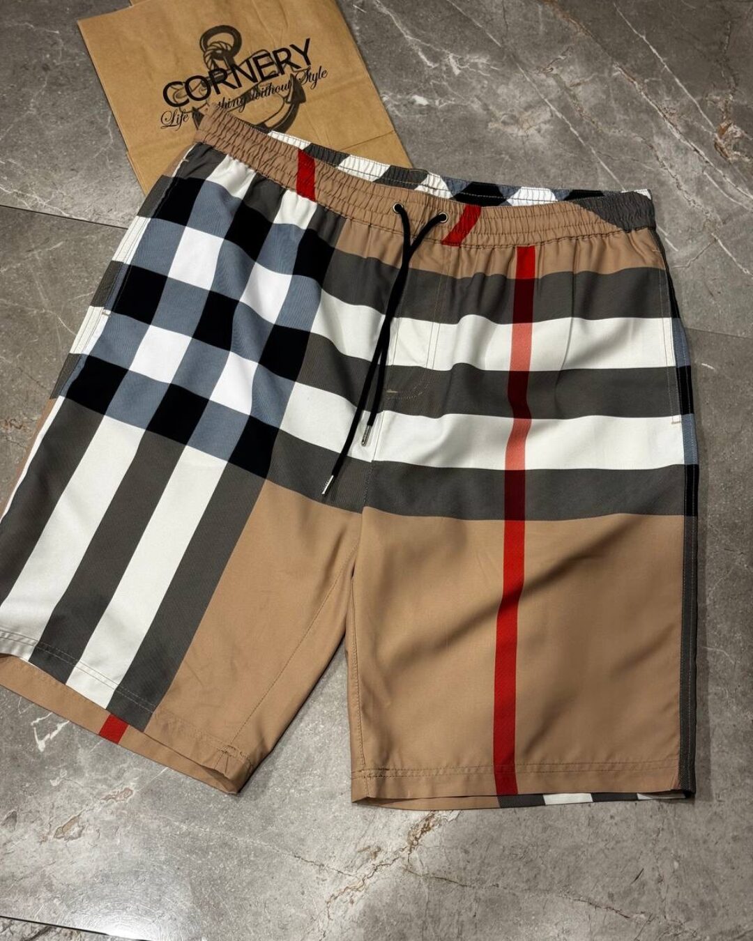 Шорты Burberry — изображение 3