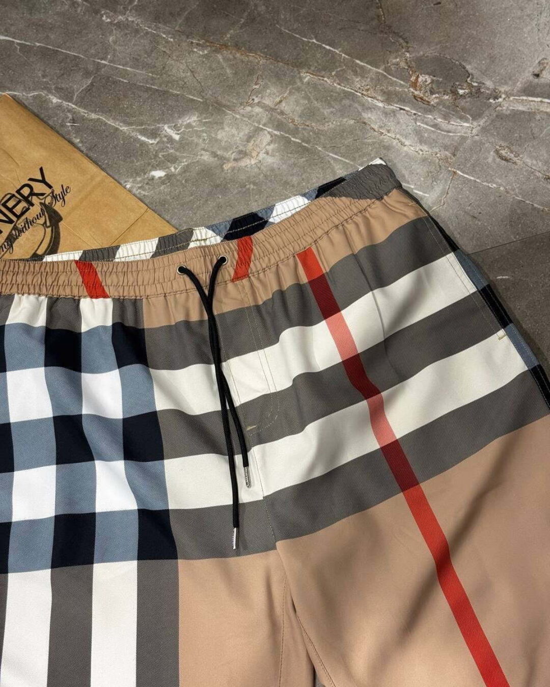 Шорты Burberry — изображение 4