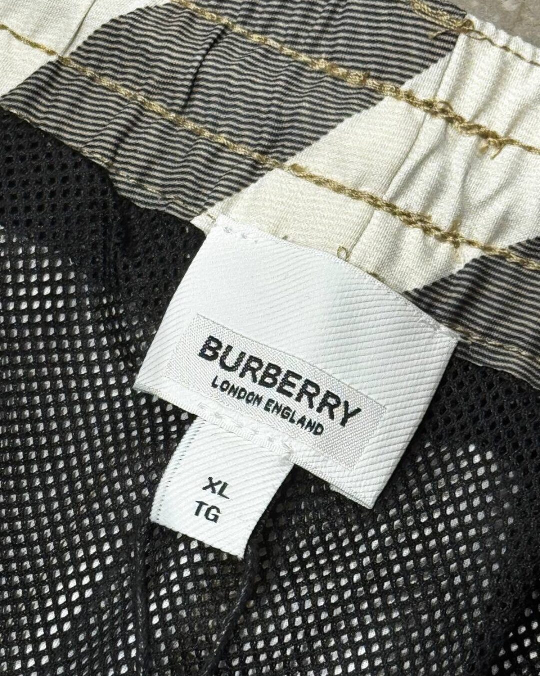 Шорты Burberry — изображение 9