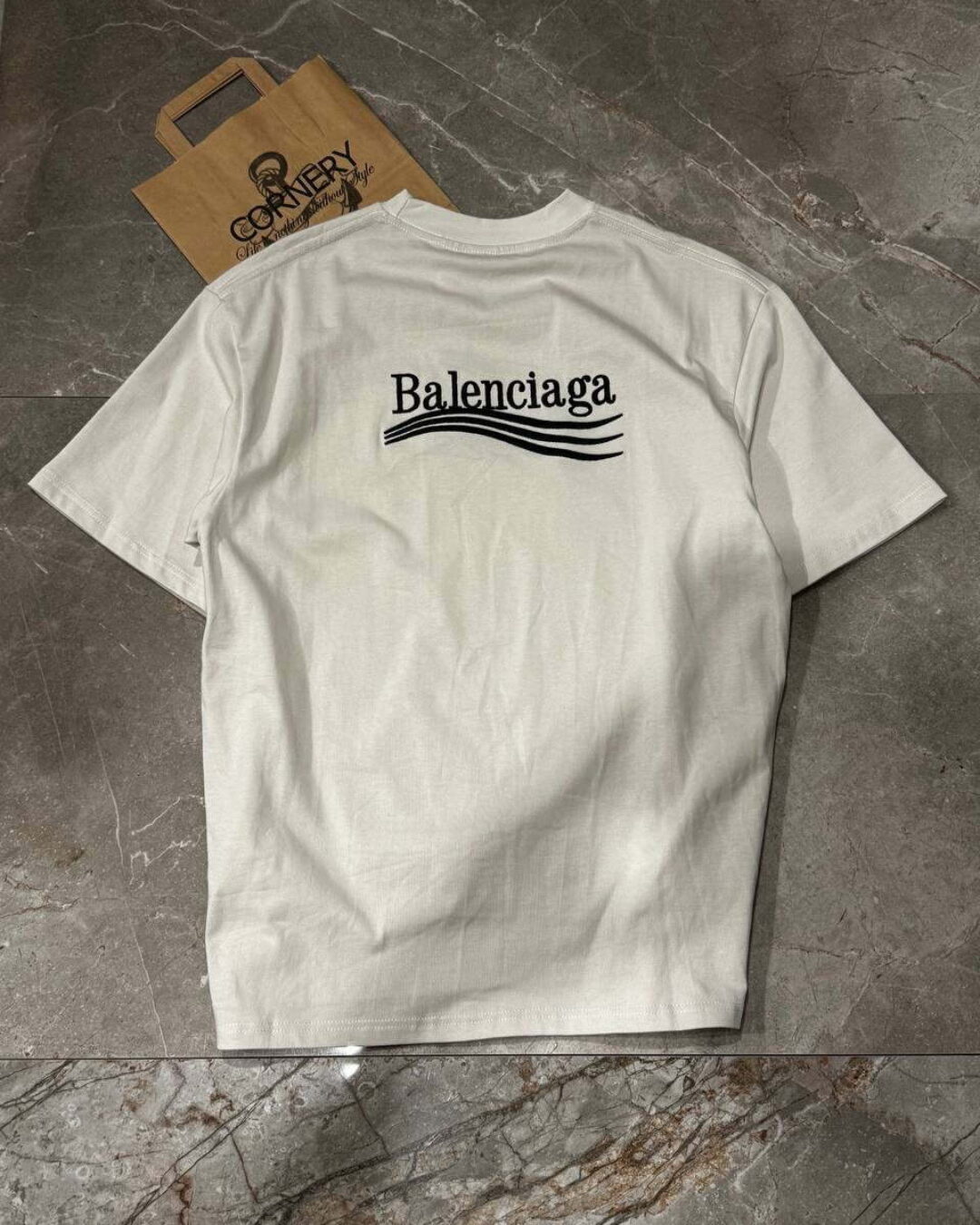 Футболка Balenciaga — изображение 4