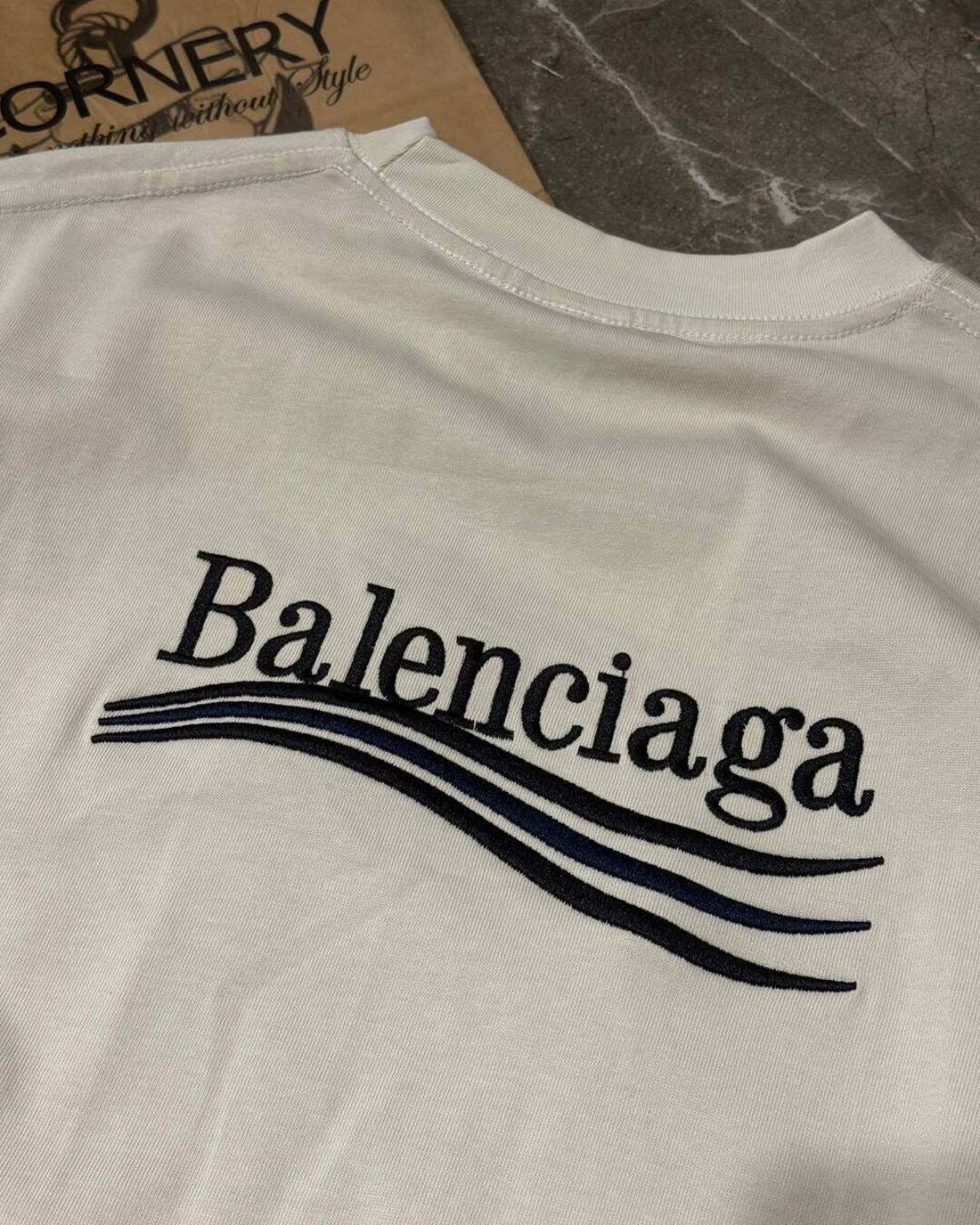 Футболка Balenciaga — изображение 10