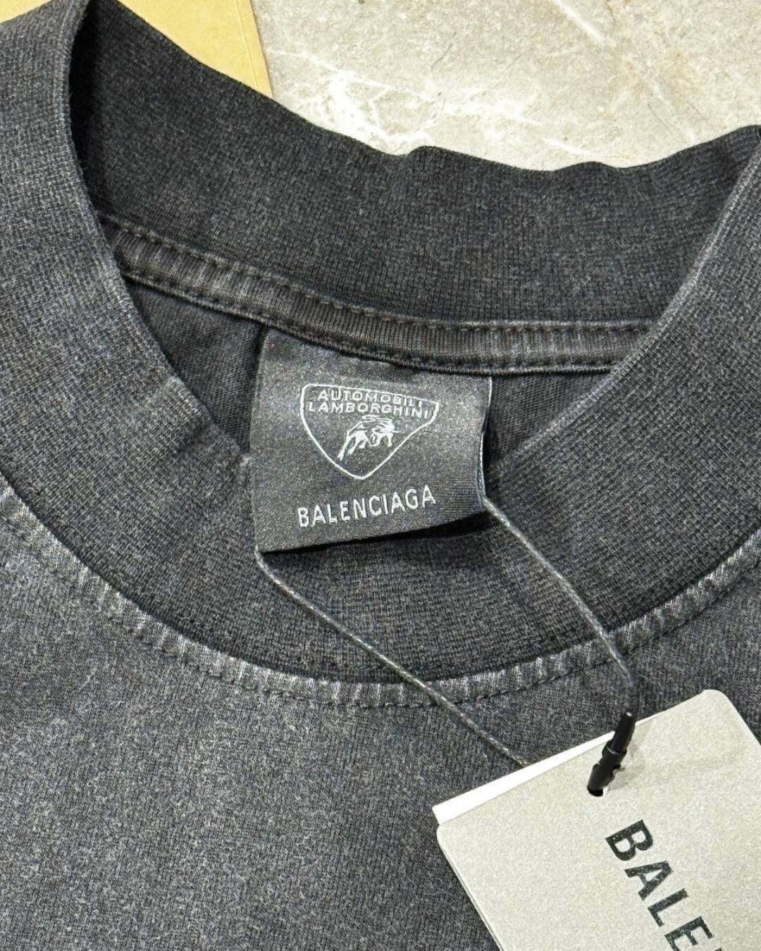 Футболка Balenciaga — изображение 9