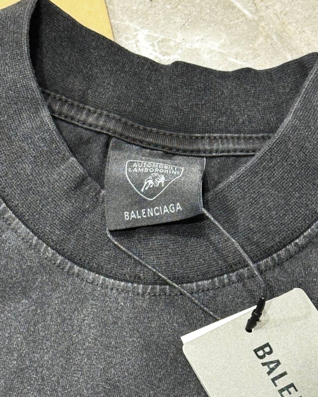 Футболка Balenciaga — изображение 9