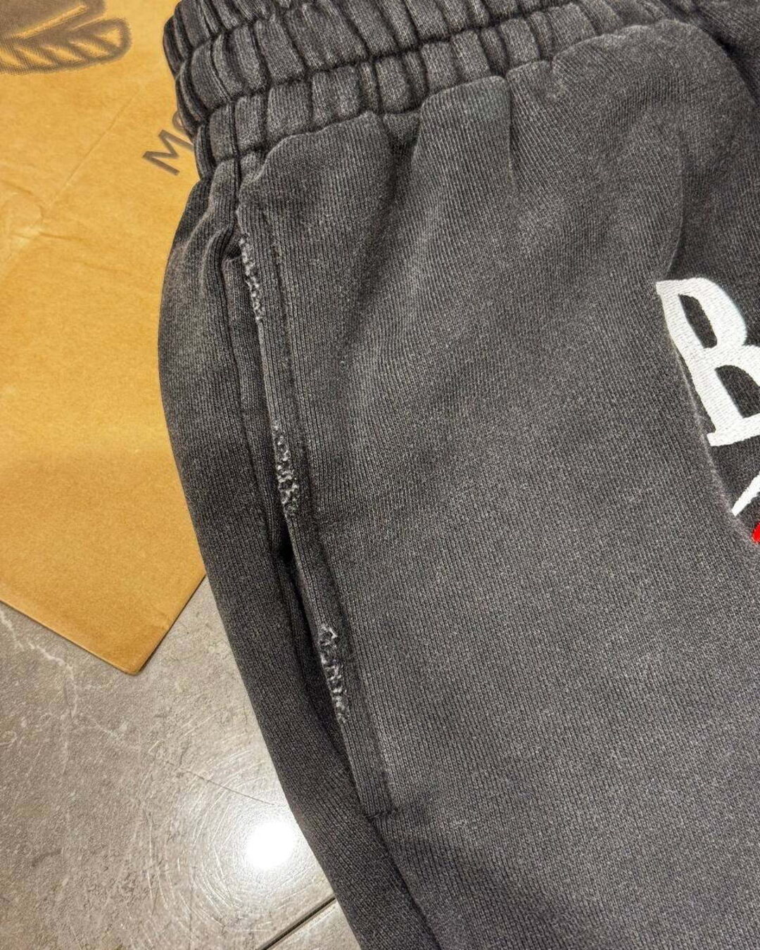 Шорты Balenciaga — изображение 5