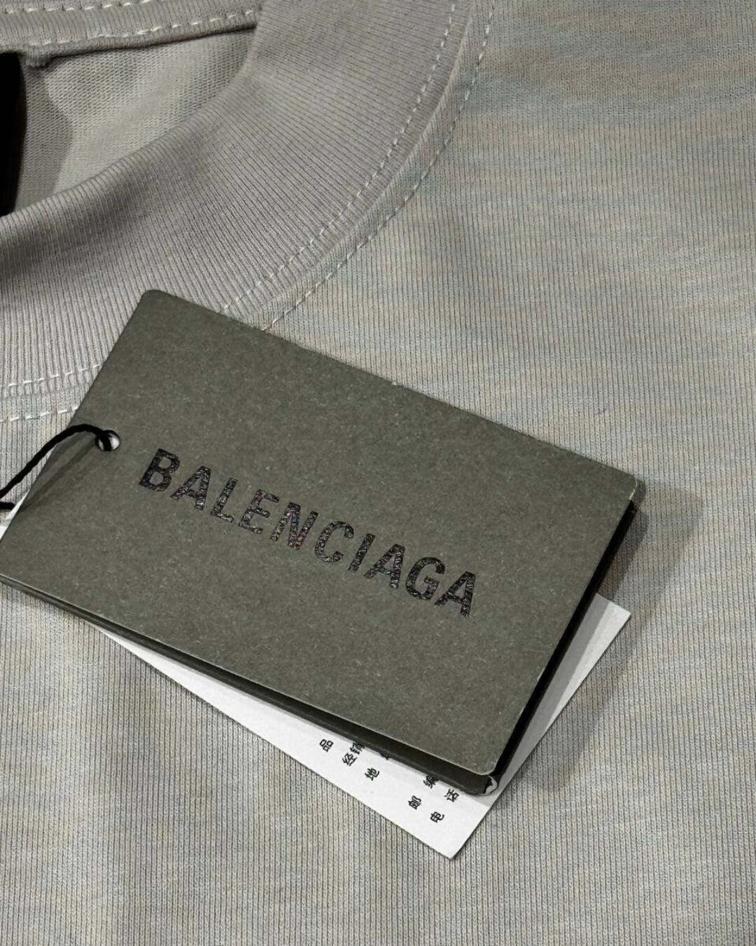 Кофта Balenciaga — изображение 6