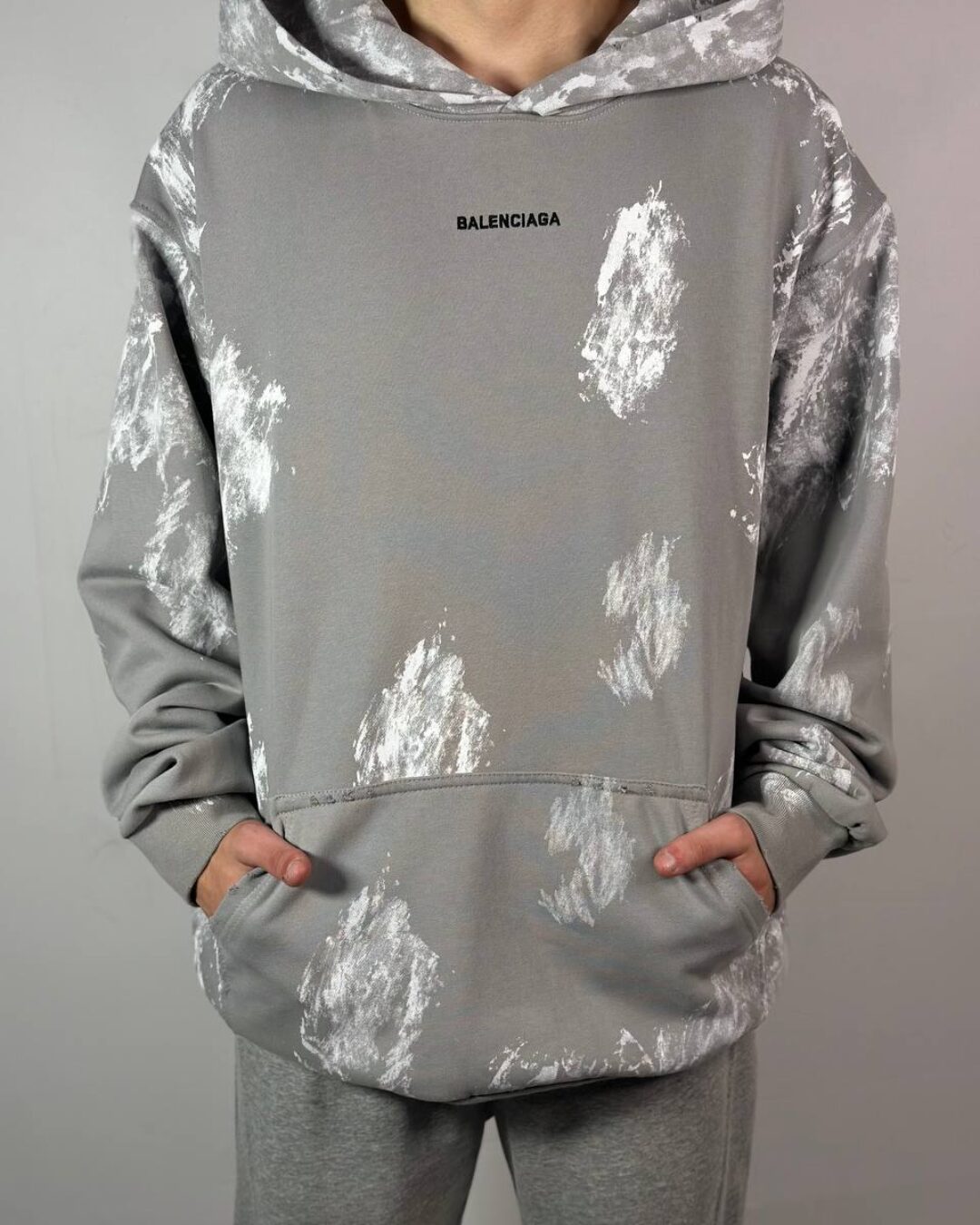 Худи Balenciaga — изображение 10