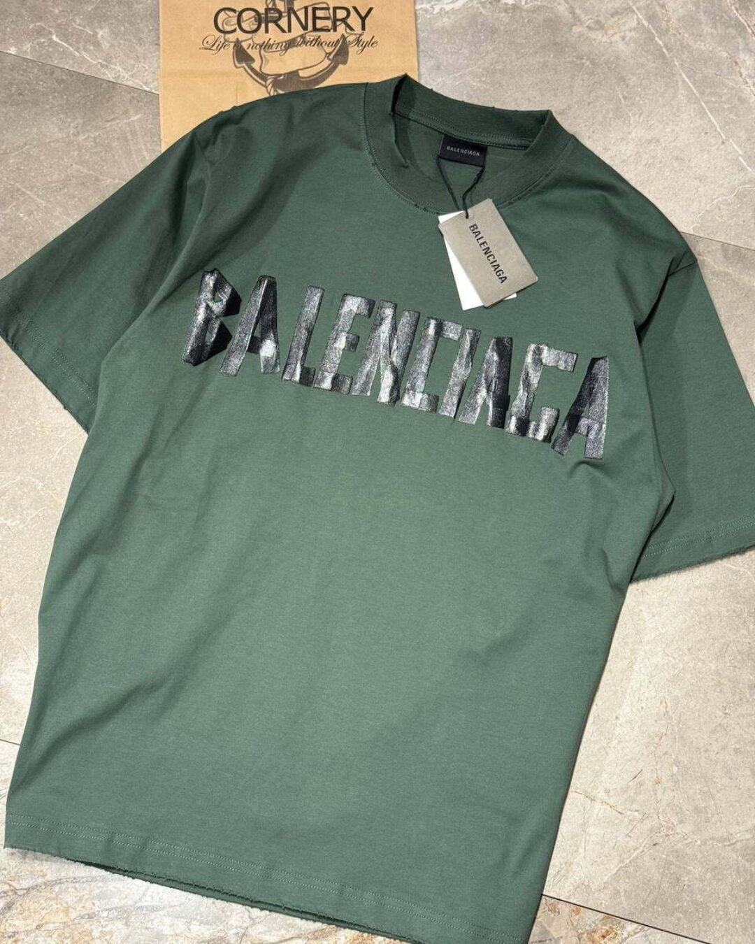 Футболка Balenciaga — изображение 5