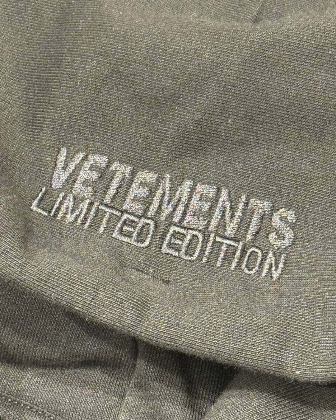 Худи Vetements — изображение 8