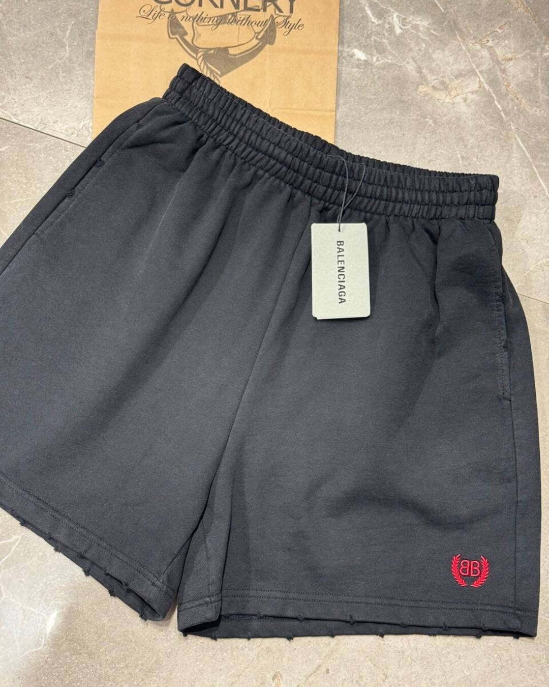 Шорты Balenciaga — изображение 3