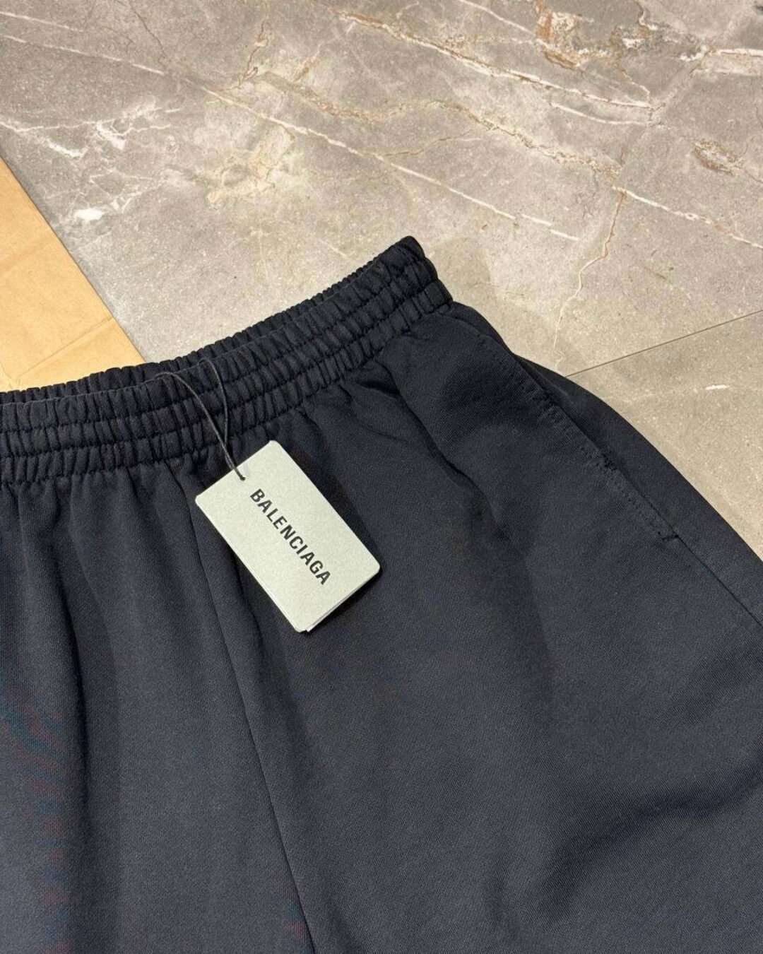 Шорты Balenciaga — изображение 4